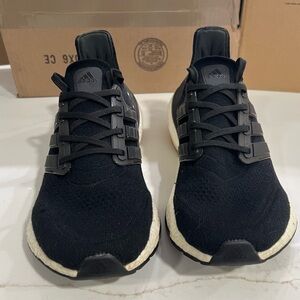 Adidas Ultra boost white black